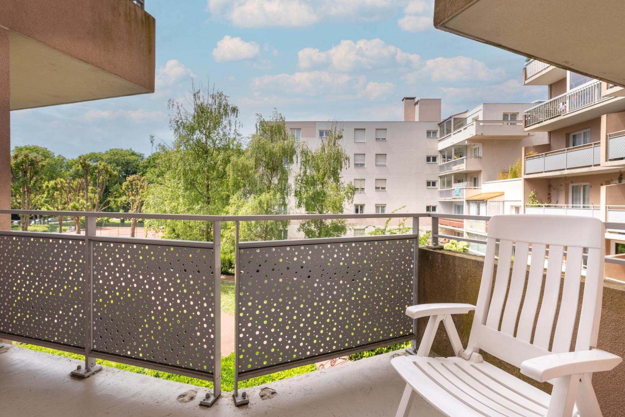 Appartement Proche Disneyland & Paris - 20 Minutes - Proche Gare Rer Noisiel Eksteriør billede